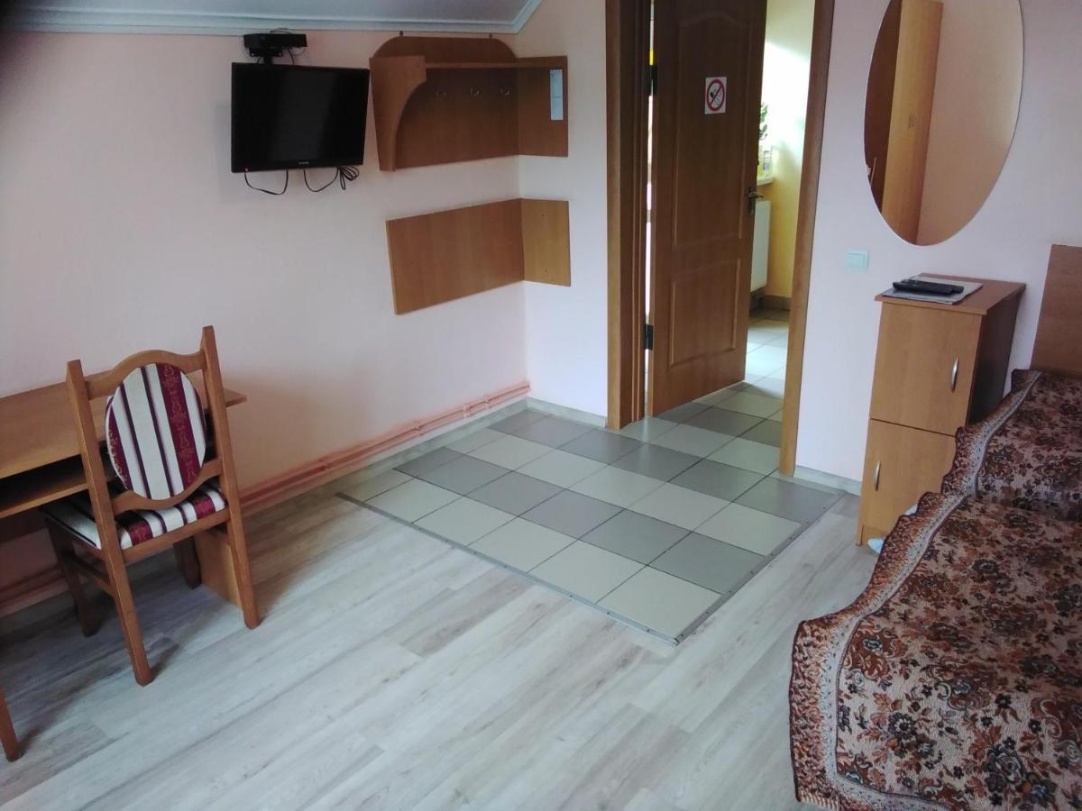 Mini-Hotel Ивано-Франкивск Екстериор снимка
